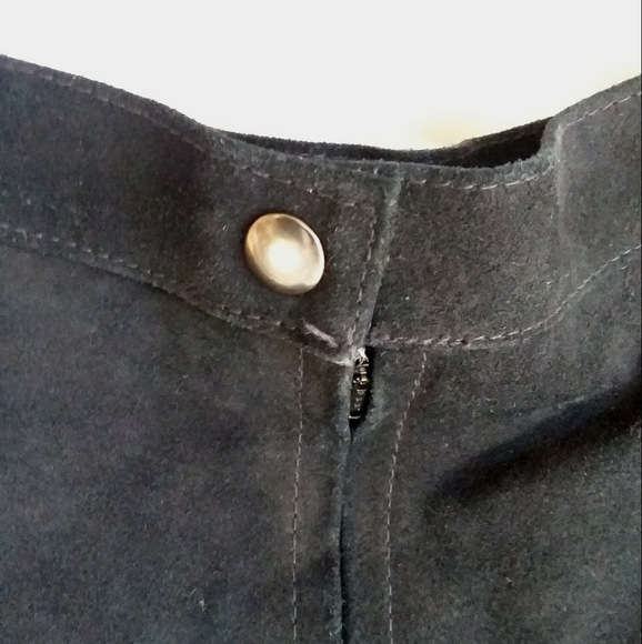 Vintage Black Suede Mini Skirt - Picture 8 of 10